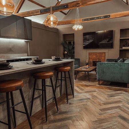 Magistrates Penthouse Suite - Town Centre Apartments With Spa Morpeth Luaran gambar