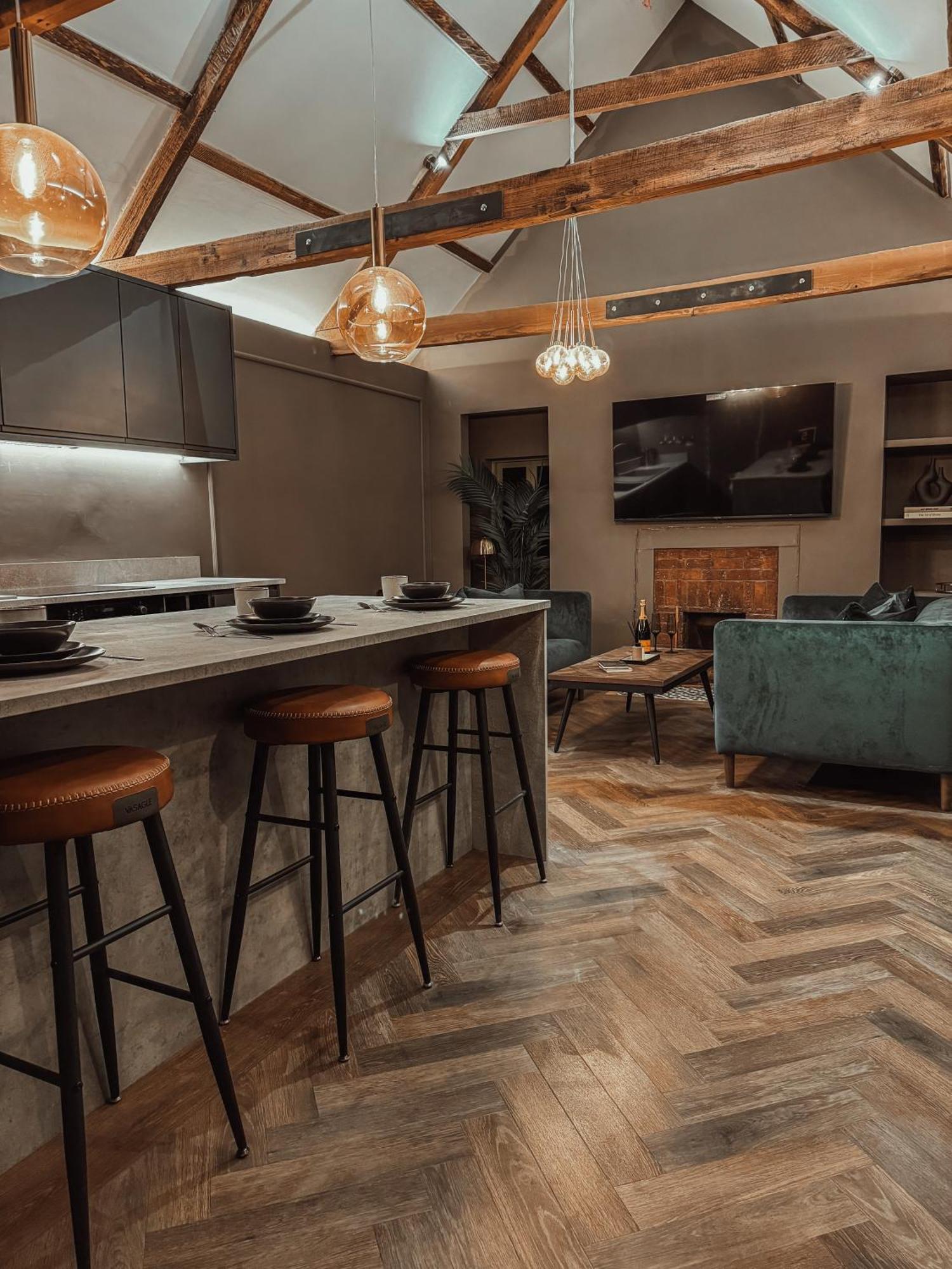 Magistrates Penthouse Suite - Town Centre Apartments With Spa Morpeth Luaran gambar