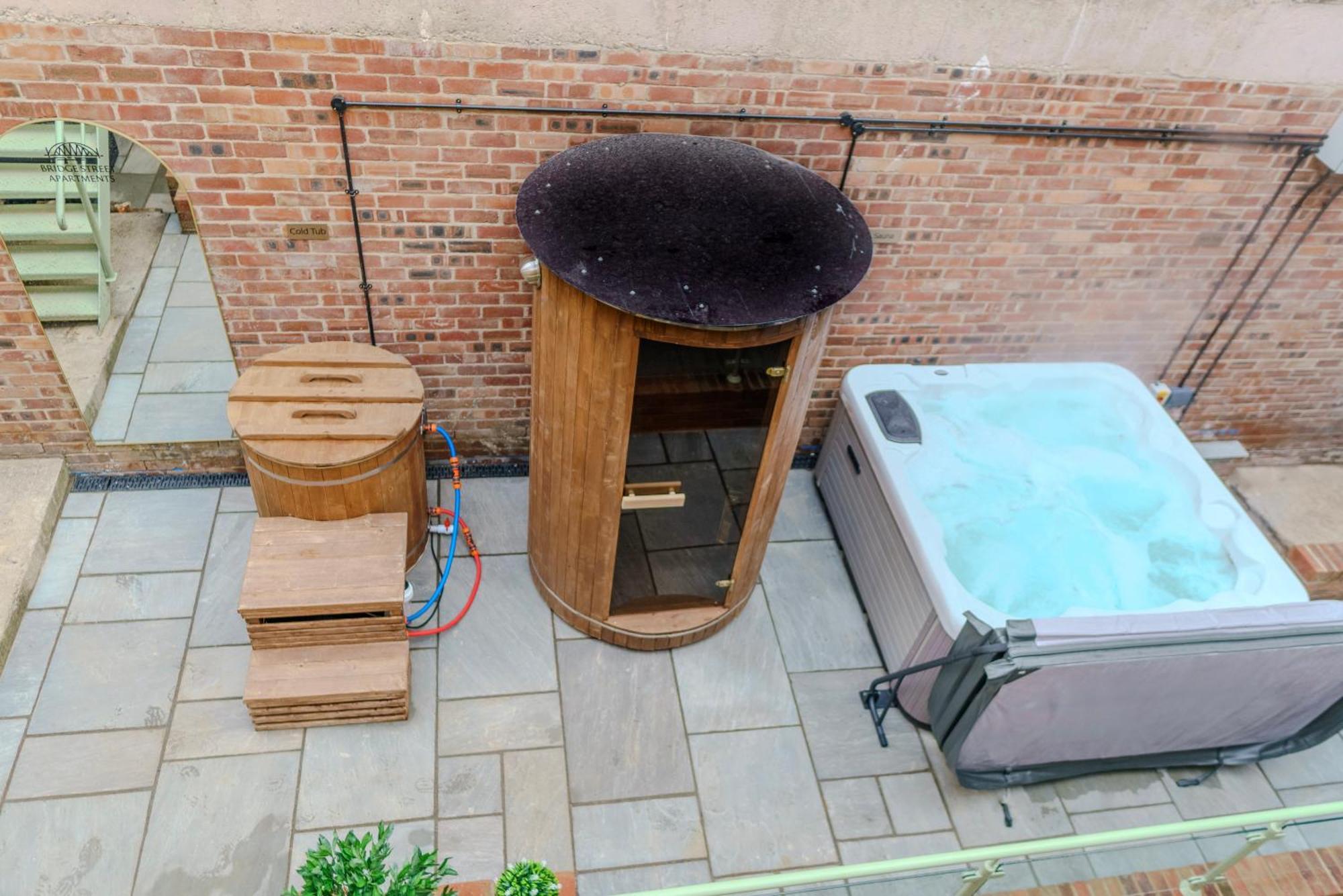Magistrates Penthouse Suite - Town Centre Apartments With Spa Morpeth Luaran gambar