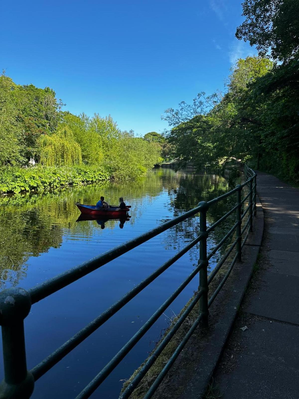 Magistrates Penthouse Suite - Town Centre Apartments With Spa Morpeth Luaran gambar